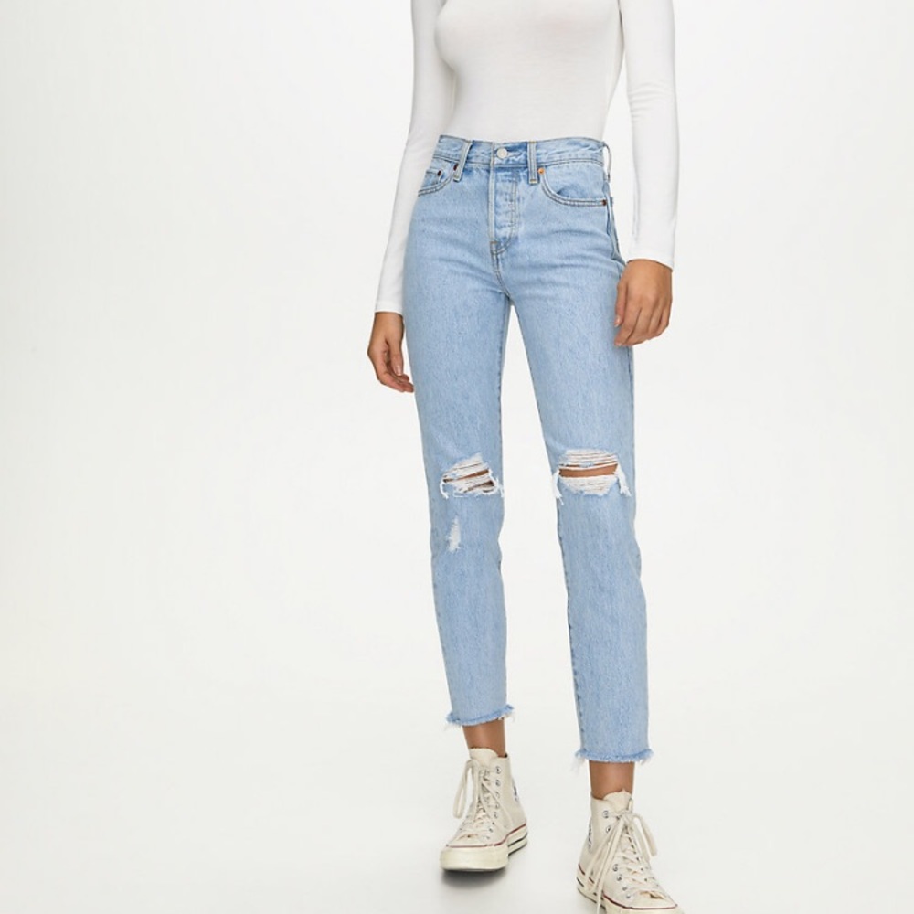 Levi’s wedgie light wash denim jeans - Picture 1 of 12